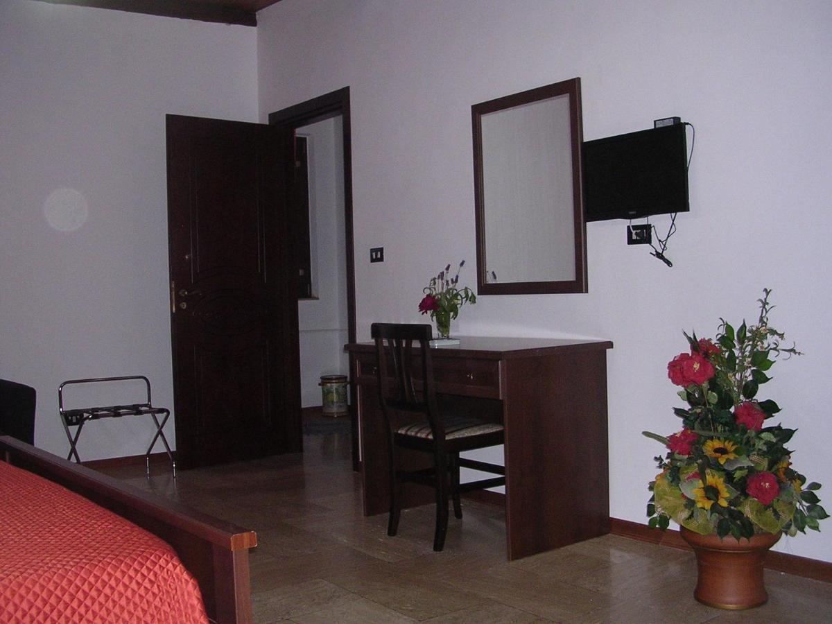 Il Mirto E La Rosa Bed and Breakfast Αγκριτζέντο Δωμάτιο φωτογραφία