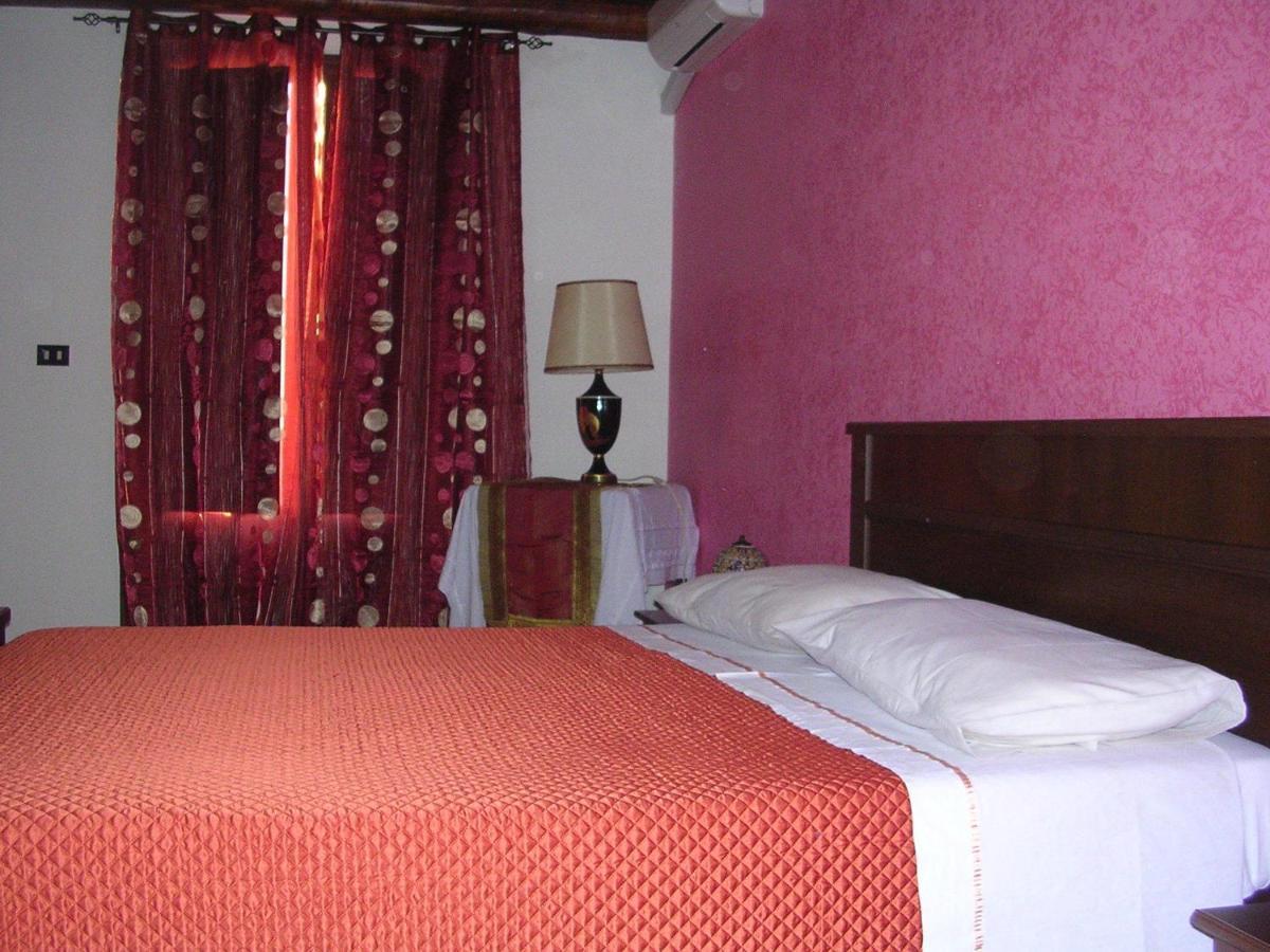 Il Mirto E La Rosa Bed and Breakfast Αγκριτζέντο Δωμάτιο φωτογραφία