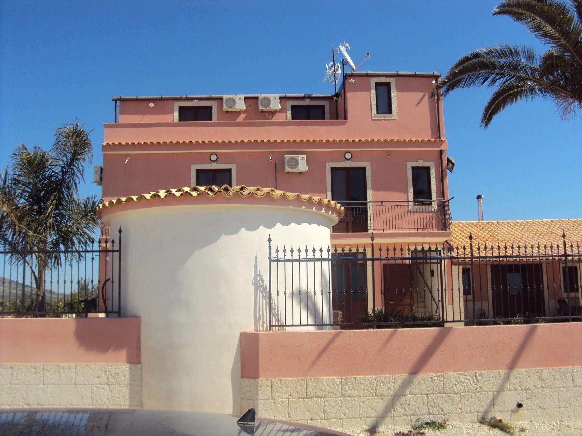 Il Mirto E La Rosa Bed and Breakfast Αγκριτζέντο Εξωτερικό φωτογραφία
